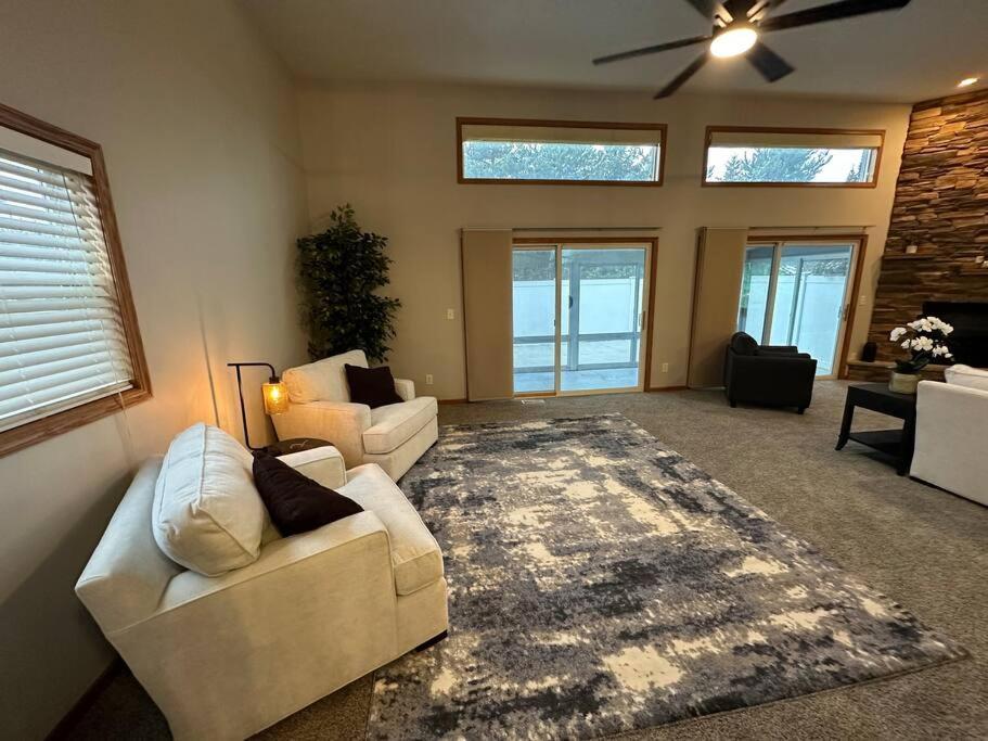 Inviting 3 Bed 2.5 Bath Townhome In Wadsworth Exterior foto