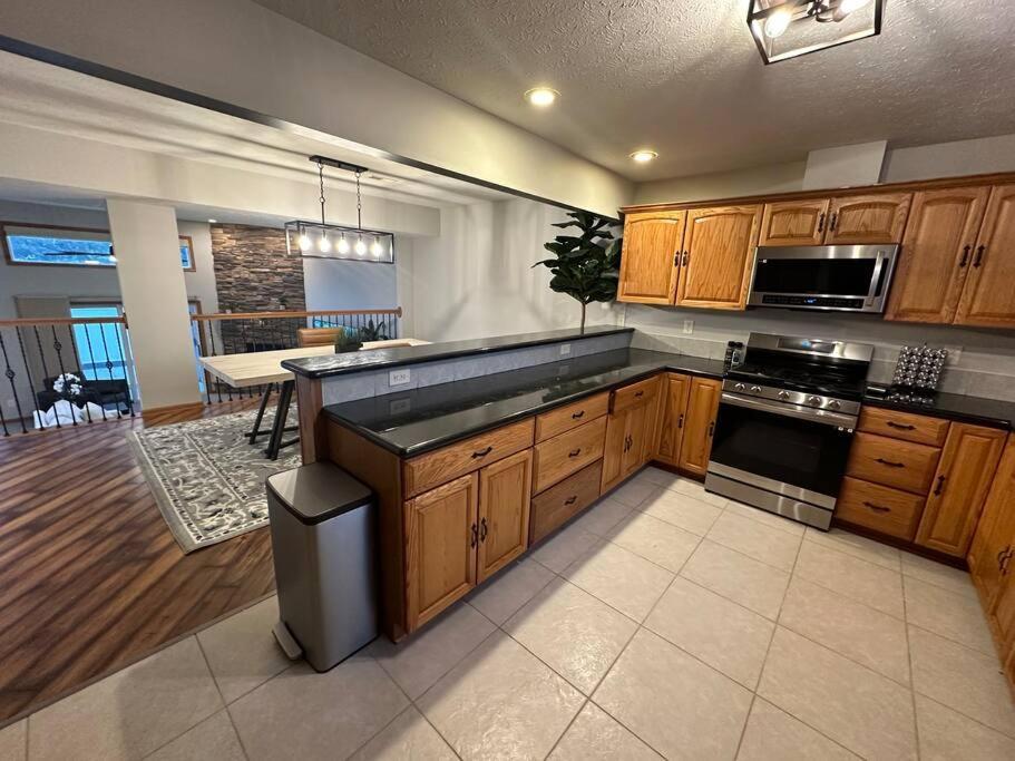 Inviting 3 Bed 2.5 Bath Townhome In Wadsworth Exterior foto